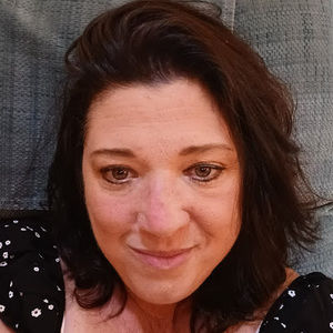 Meet your Posher, Cynthia